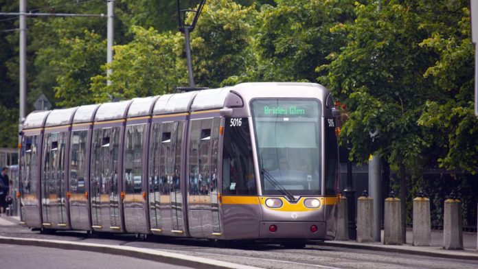 Pobladores y turistas ahorraran en el eficiente transporte público irlandés