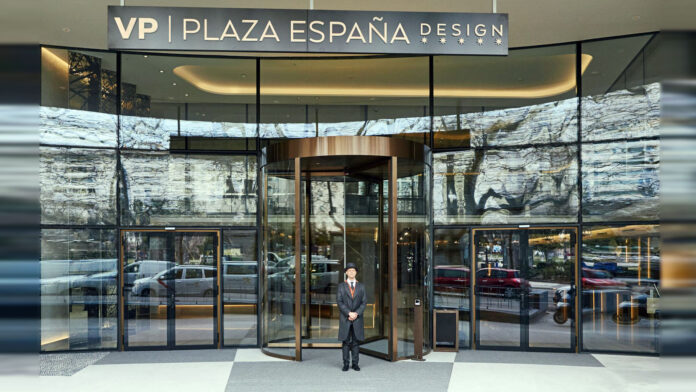 El VP Plaza España se encuentra estratégicamente ubicado en el centro de Madrid