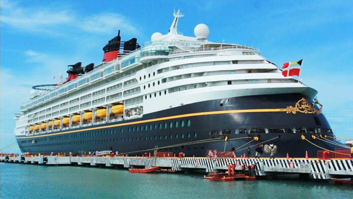 Inicia operaciones Disney Cruise Lines en Yucatán