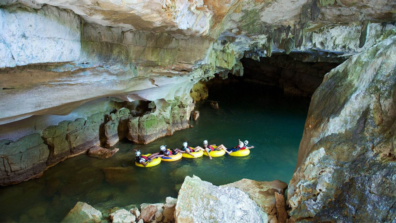 La exploración de cavernas sobre inflables es una atracción muy solicitada. Cortesía.