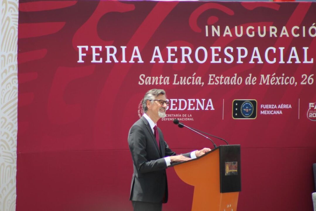 El embajador de Francia en México, Jean-Pierre Asvazadourian
