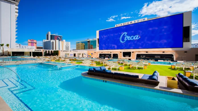 Stadium Swim en Circa Resort & Casino