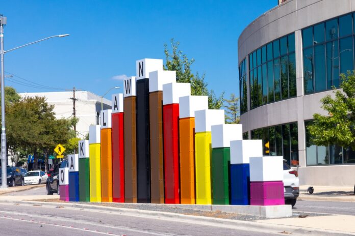 PrideParade_OakLawn_Gateway_2023